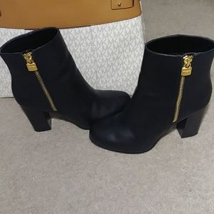 MICHAEL KORS anckle boots used one's